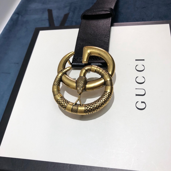 スーパーコピーグッチベルト角部分ディテール